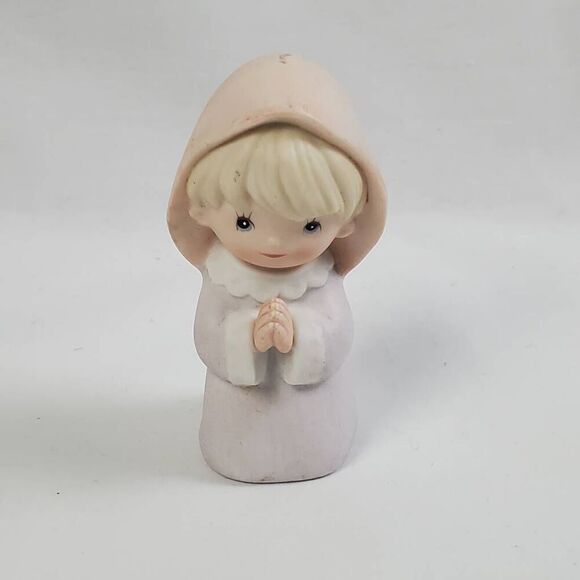Homco 5502 Praying Girl Angel Figurine - Blonde Hooded Ceramic - Picture 1 of 6